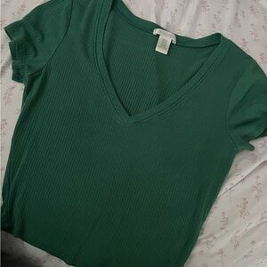 Bozzolo Emerald V-Neck Ribbed Crop Top